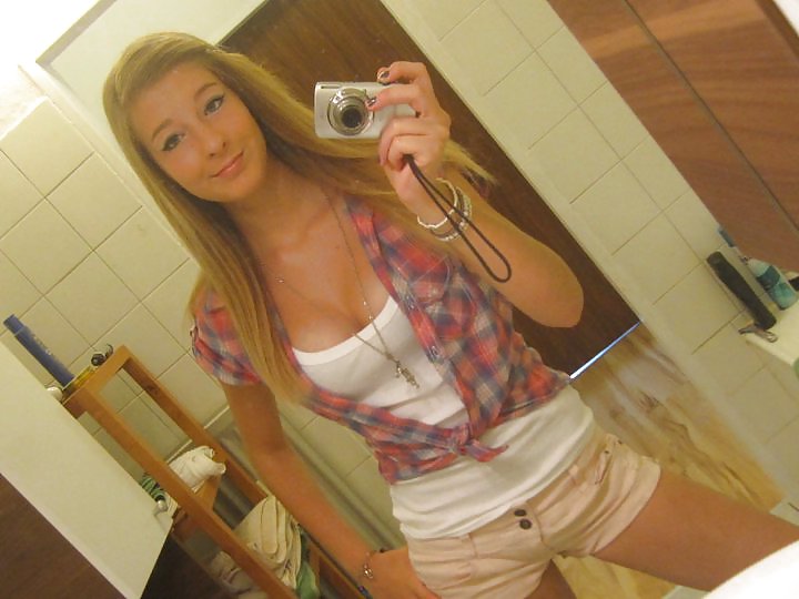 Blonde Teens porn gallery