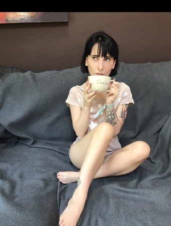 hot pics lou nesbit lia louise           