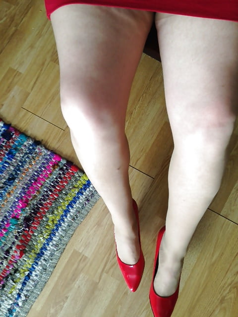 I LOVE RED!!! porn gallery