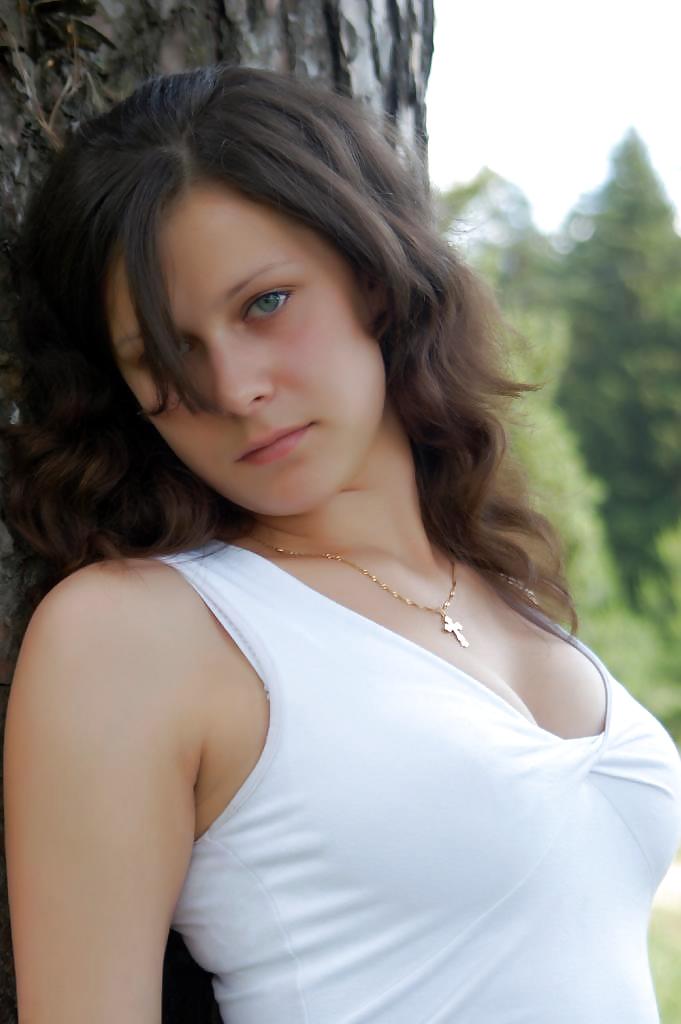 Beautiful girl N2 porn gallery