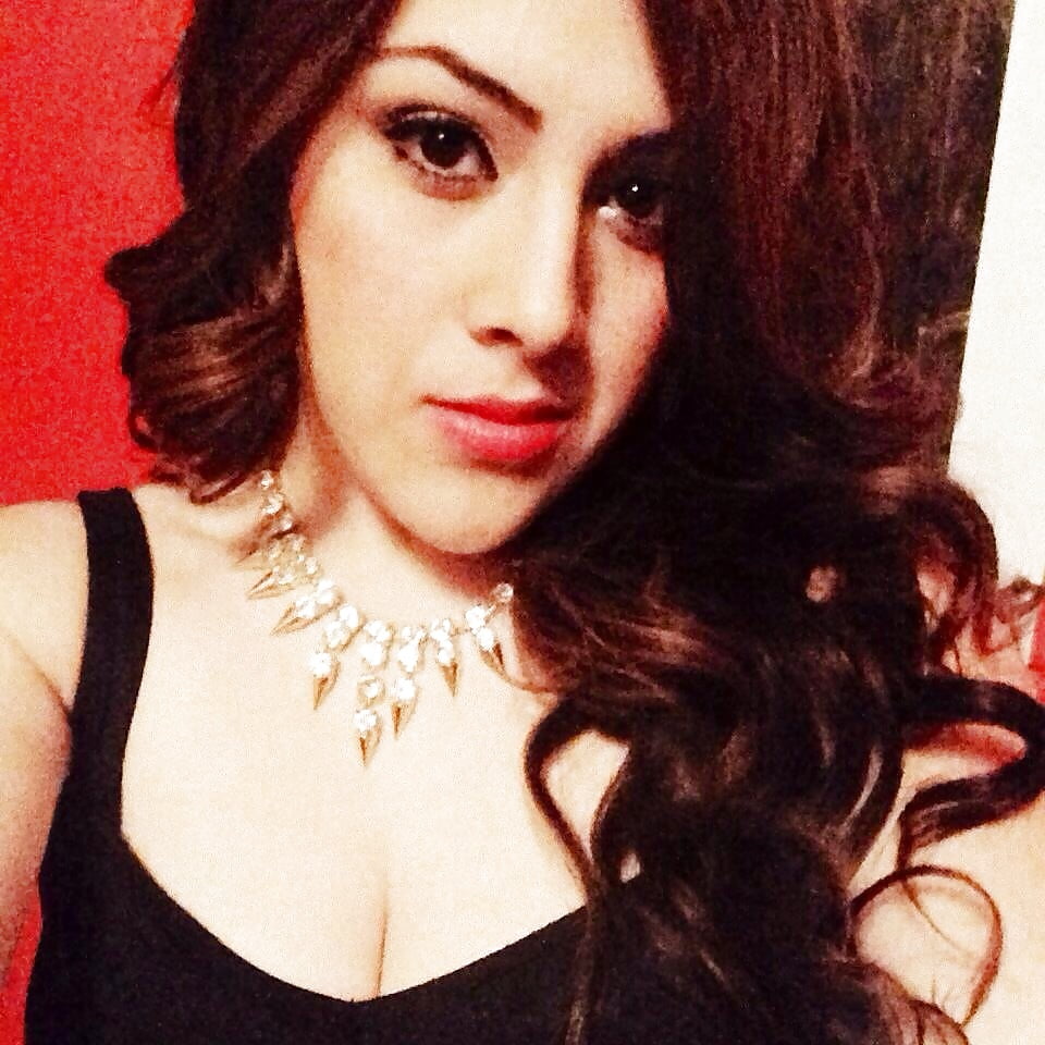 Neyeli Tetona Profile porn gallery