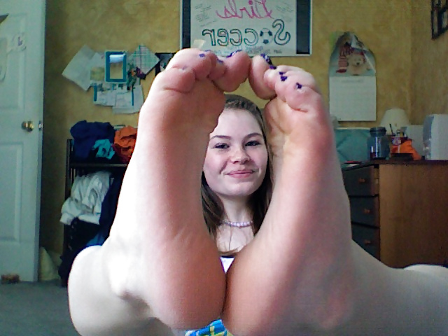 Sexy Teen's Feet 5 porn gallery