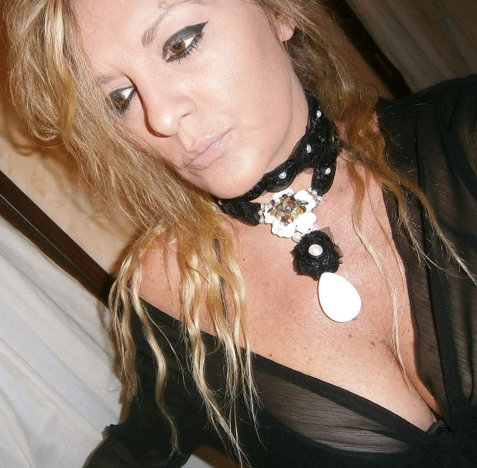 Nice tits blonde milf selfies NN porn gallery