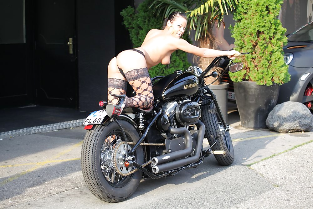 Naked Babes On Harleys