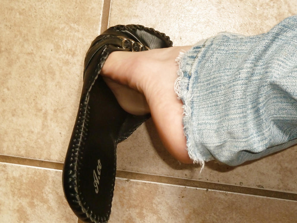 Pretty Feet porn gallery