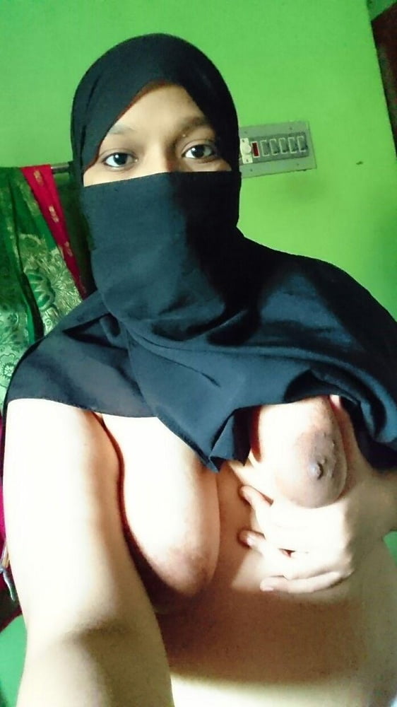 Muslim Hijabi Bitches - Boobs - 57 Photos 