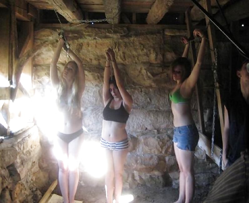 Slaves II porn gallery