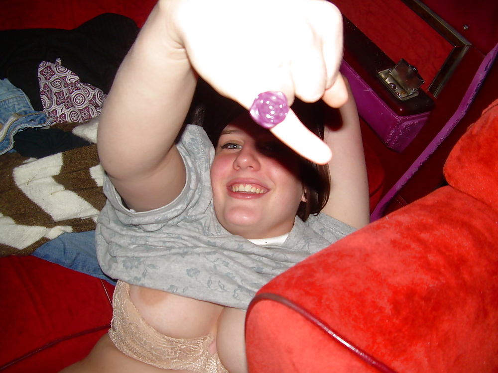 Chubby teen flash porn gallery