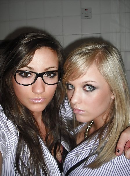 Dart Sisters and Friends porn gallery