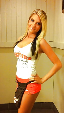 Nude hooters models