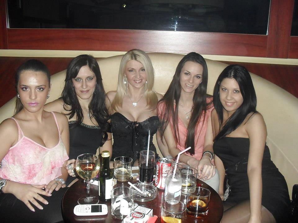 Hot blonde MILF facebook porn gallery