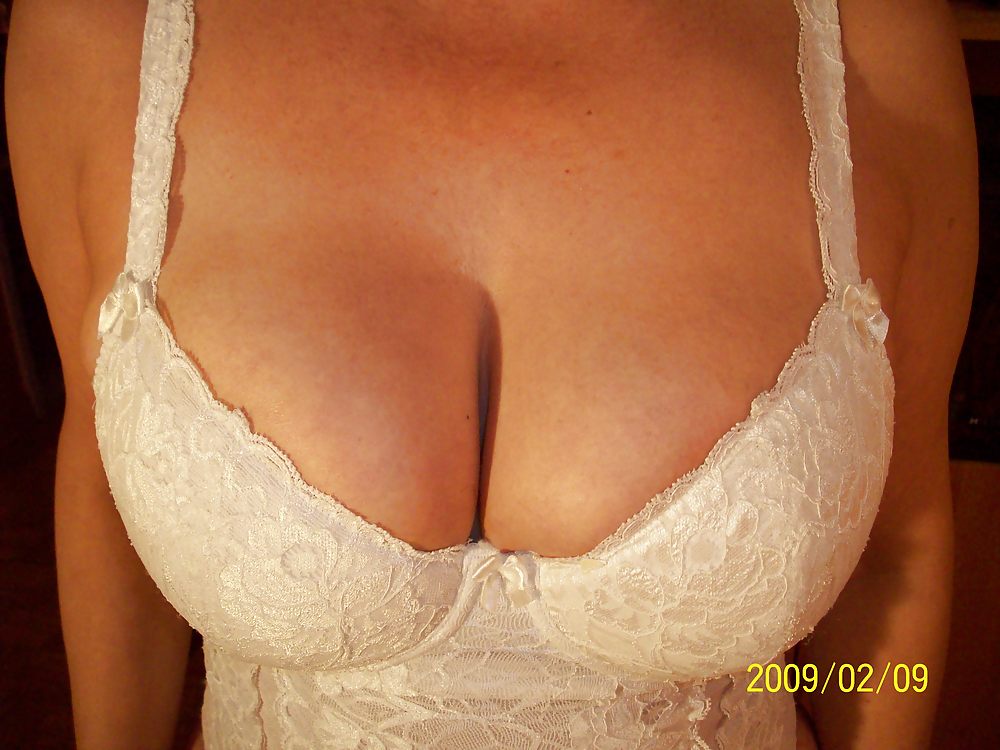 Amateur big tits mature woman porn gallery