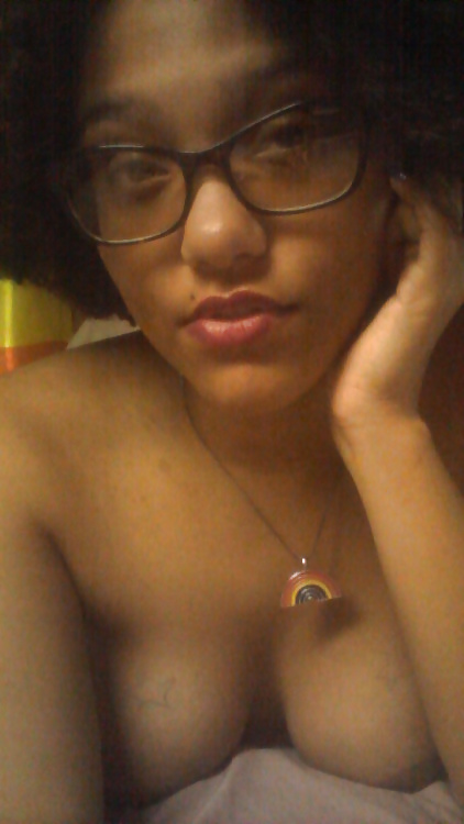 'Ashlee' Cute Ebony friend from Baltimore porn gallery