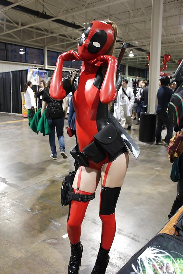 Lady Deadpool Cosplay porn gallery