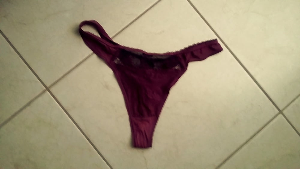 Tangas de mi amiga Mariana de visita porn gallery