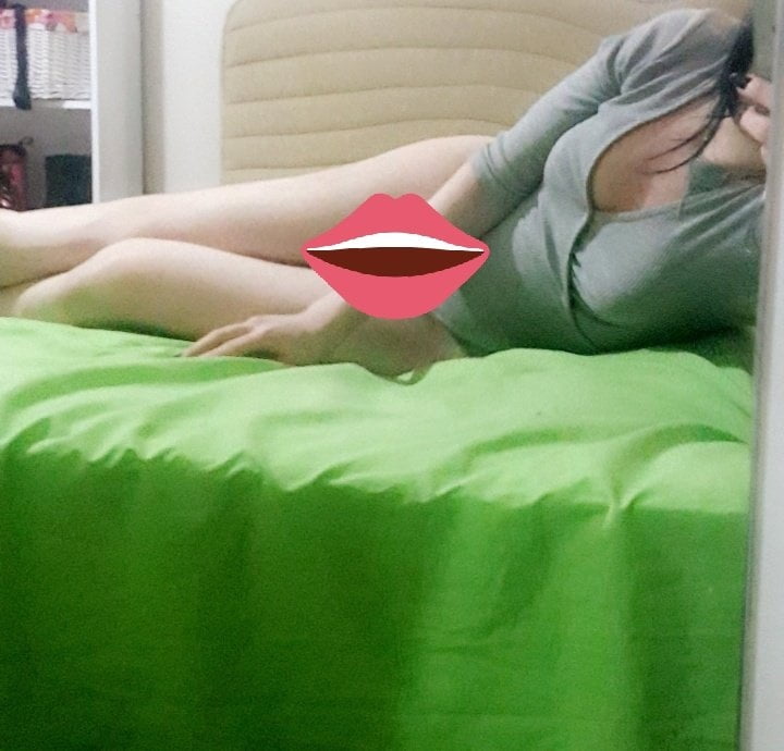 Beril Turkish SLUT porn gallery