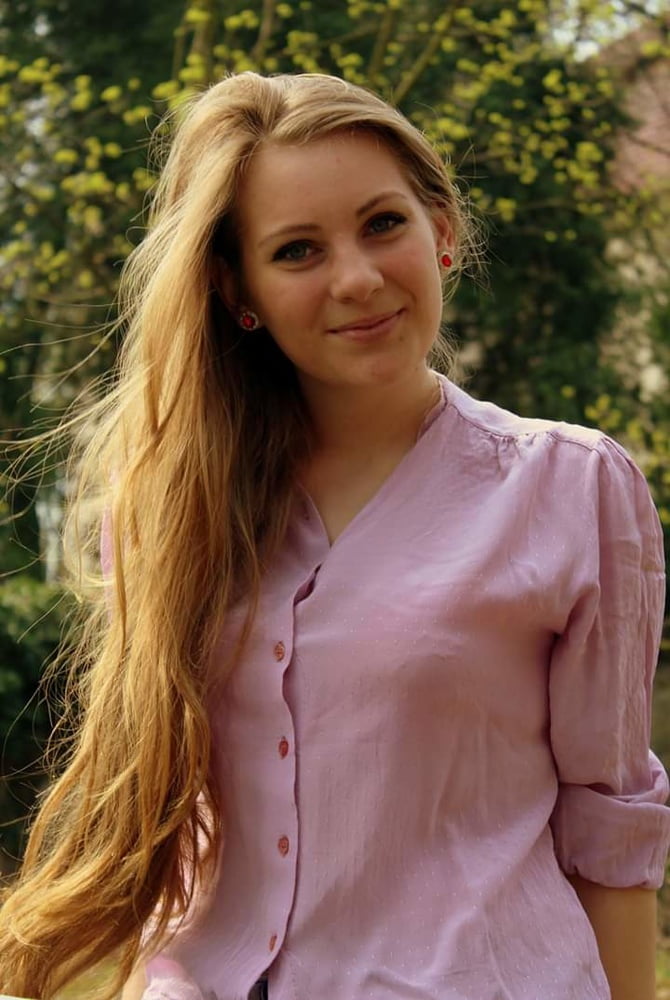 Glupie pierdolone kurwy z Polski lubia lykac sperme porn gallery