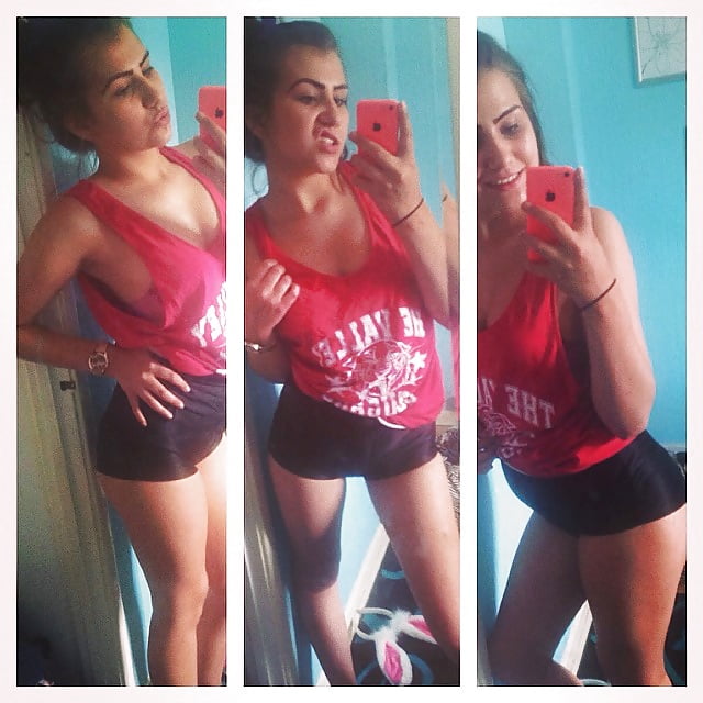 UK SLAG: Demi Leigh Birchall porn gallery