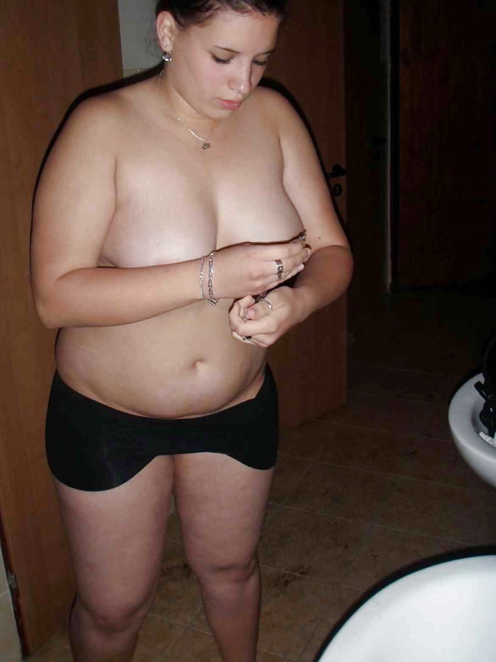 Awesome Shower Threesome porn gallery