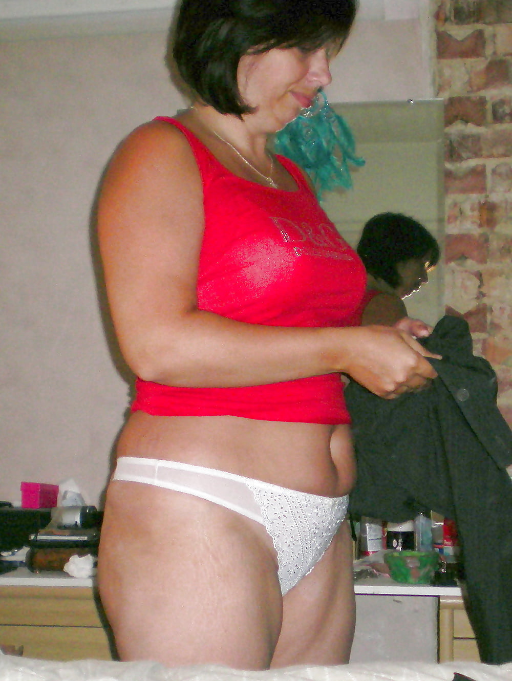 Holly H (937) porn gallery