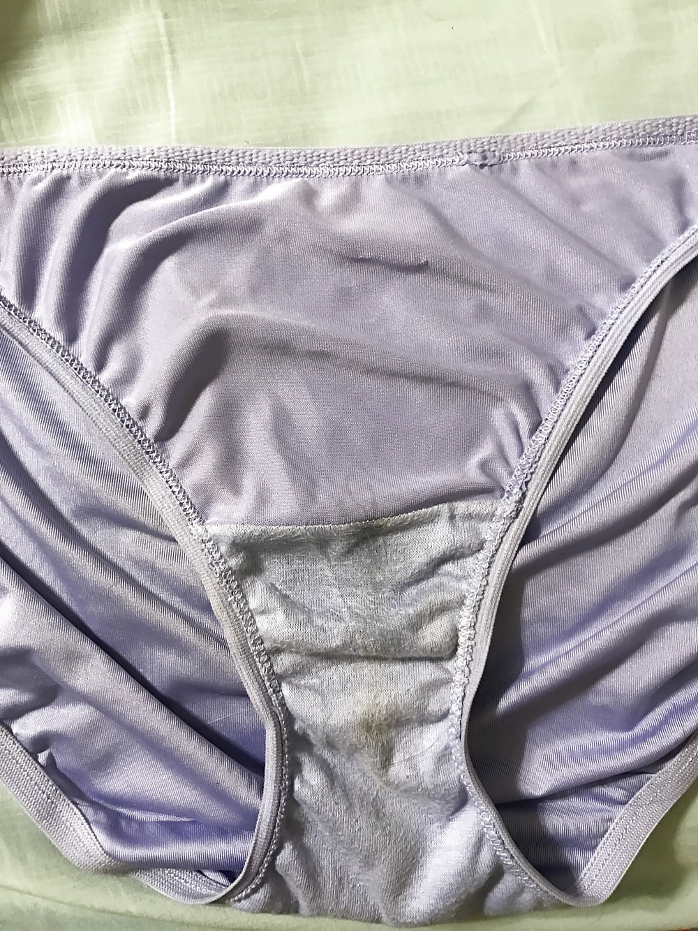 Wife's dirty, smelly panties porn gallery