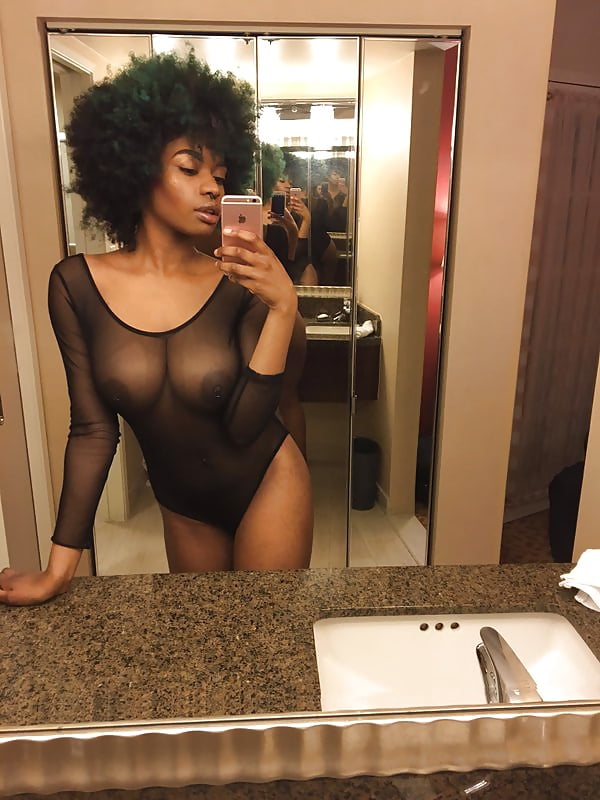 Big Tits Ebony Twitter Babe KTG porn gallery