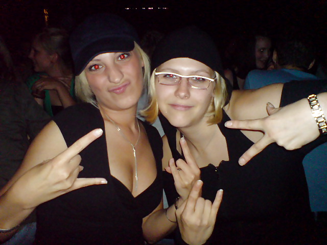 Meine party & SEX schlampen 2 porn gallery
