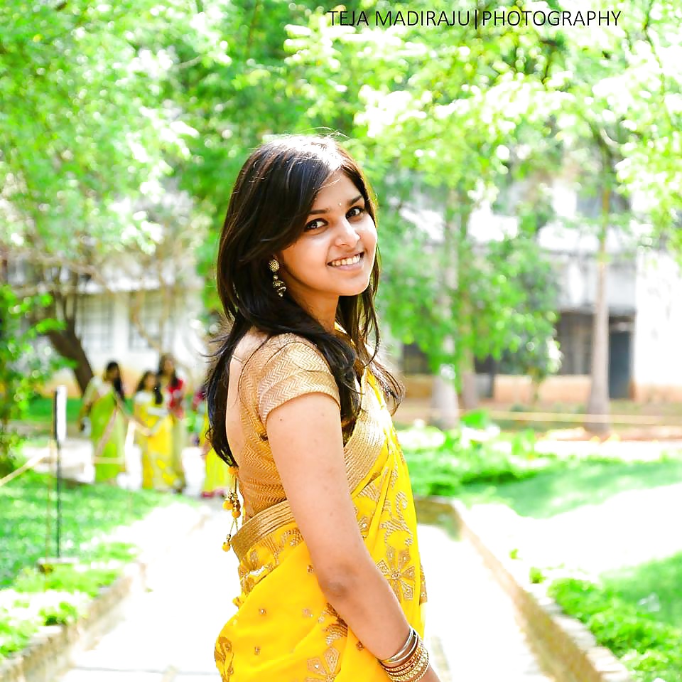 INDIAN DESI BITCH porn gallery