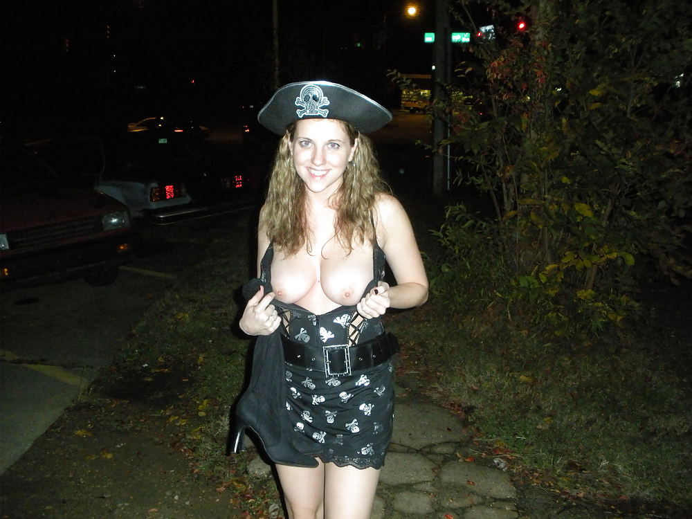 Pirate girl porn gallery
