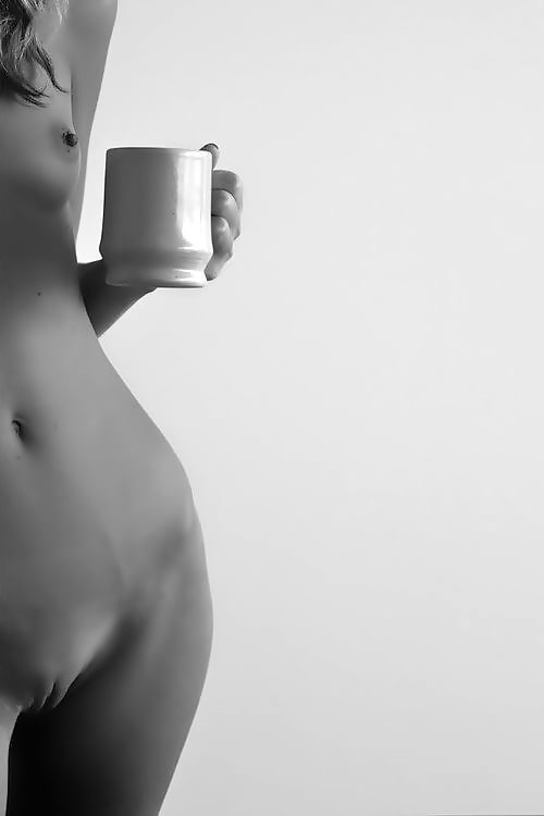 Nude body mug