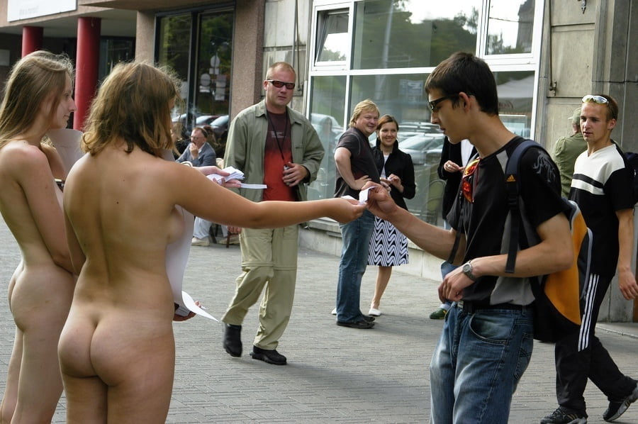 Naked ladies online free chat-5072