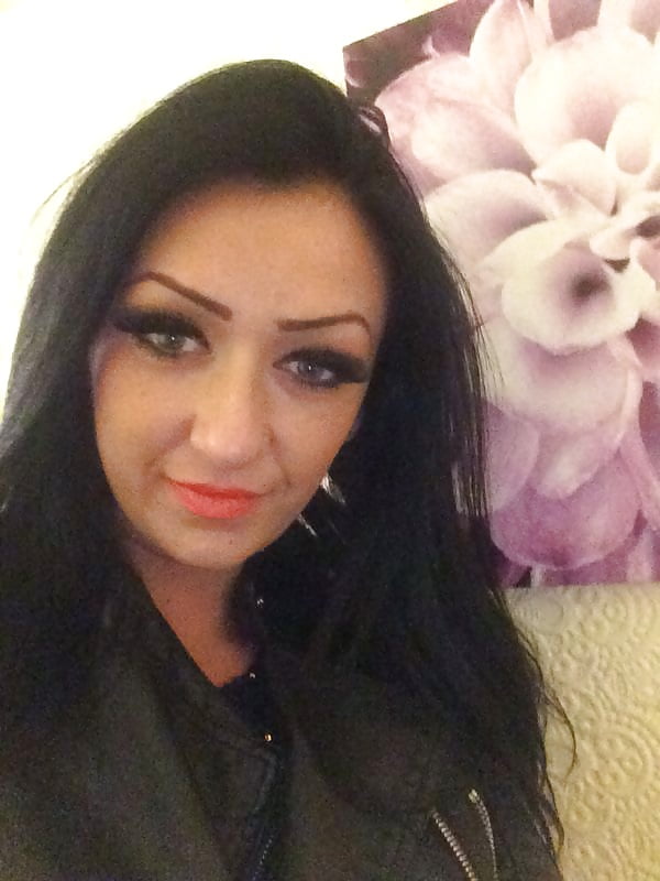 More Romanian Escort slut porn gallery