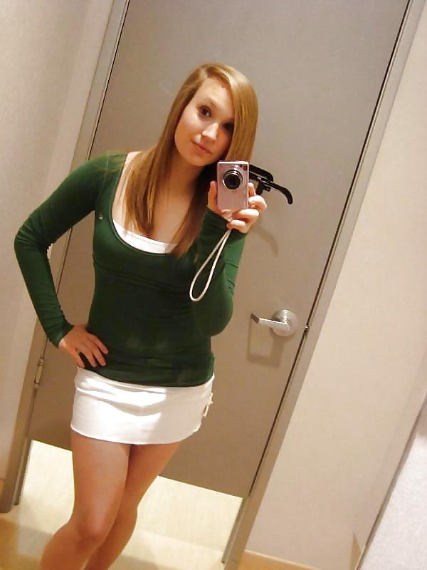 girls in the dressing room porn gallery