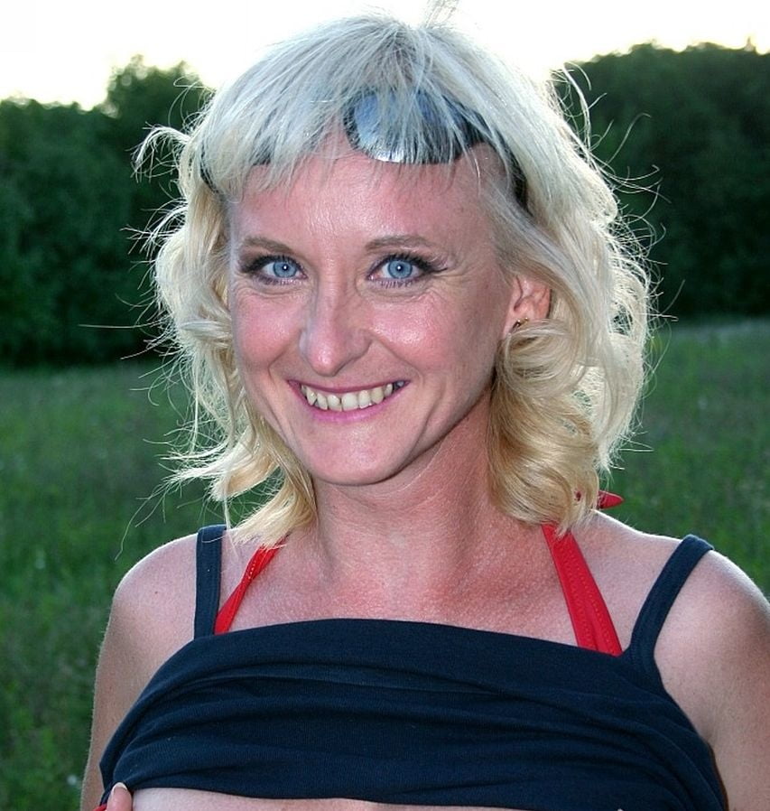 MILF Monika from Linz (49), spontanous Sex in Nature - 45 Photos 