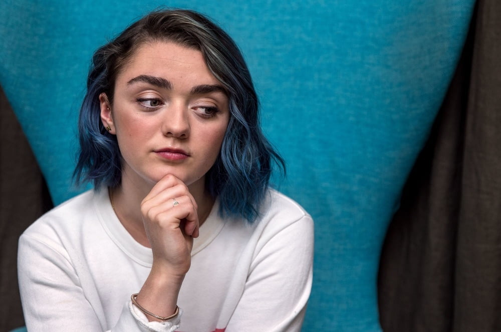 Maisie williams takeout box - 113 Photos 