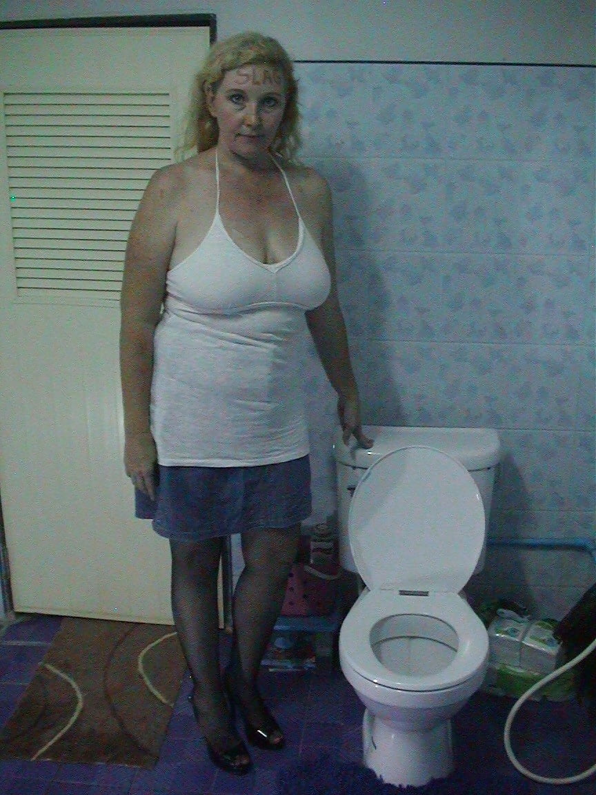 Toilet whore porn gallery