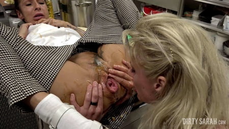 dirty sarah anal massacre with a giant eggplant         