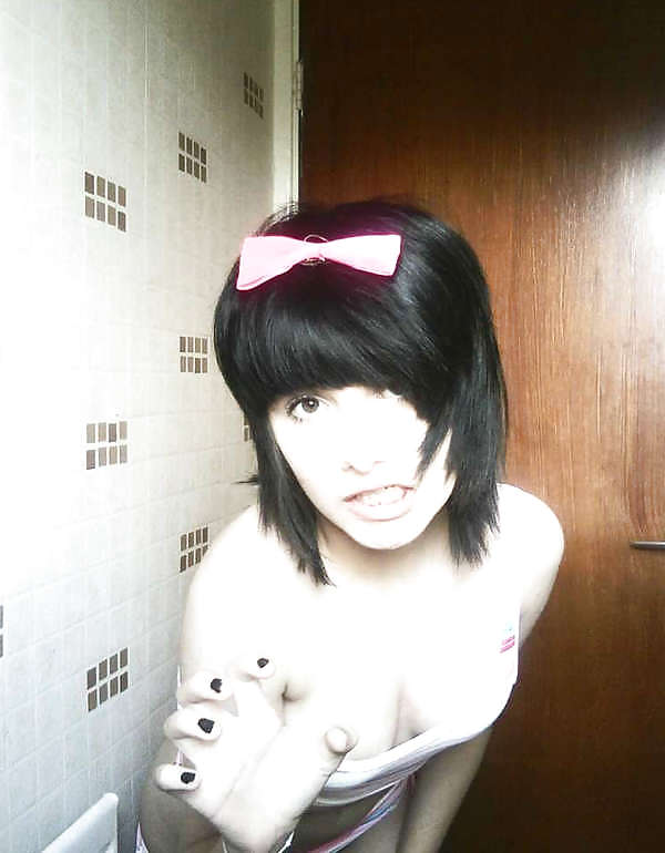 Babes 2 porn gallery