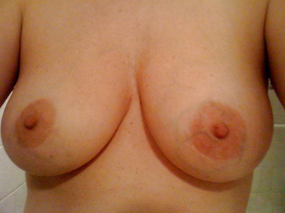 Amateur Wife S Amazing Tits 4 Pics