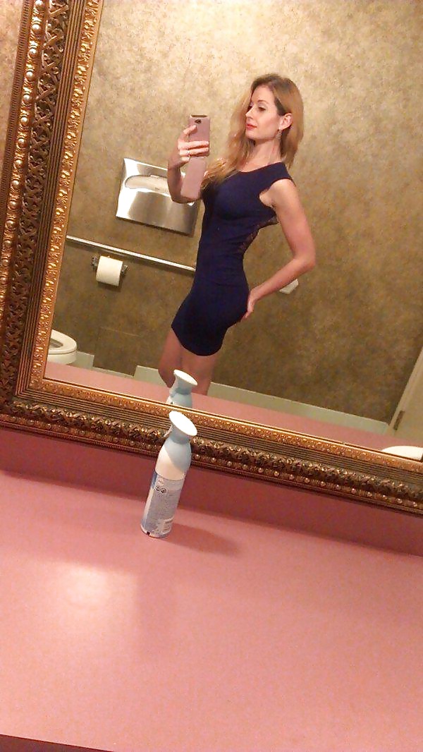 Tight dresses & skirts 5 porn gallery