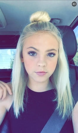 celebrity hot         jordyn jones         