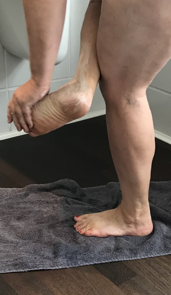 Cum for Feet II - 7 Pics 