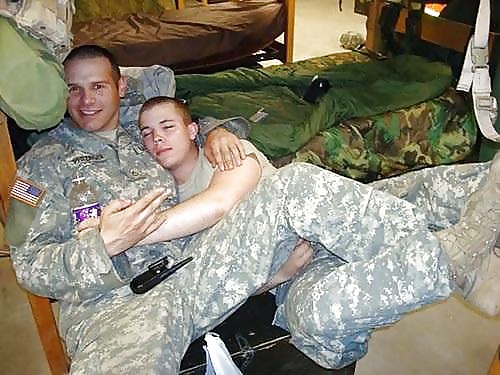 boys, soldiers and some other horny Guys porn gallery
