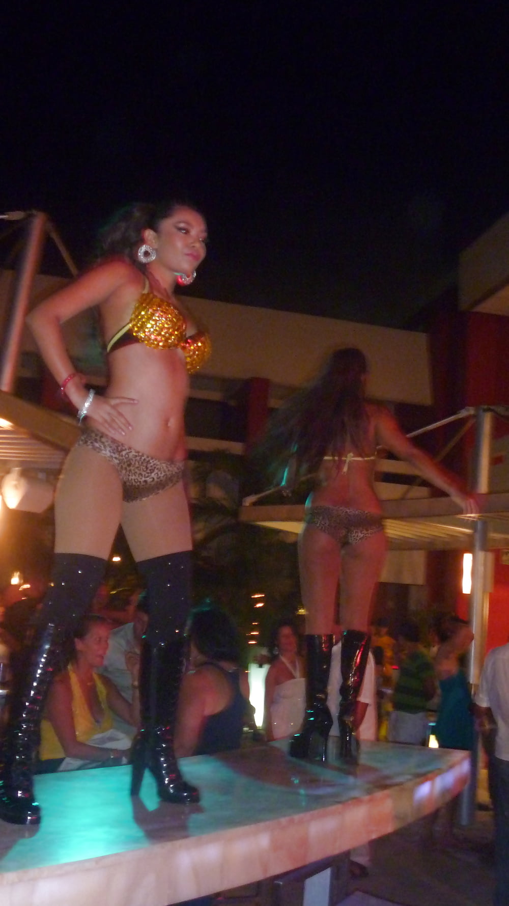 dancing in tan fishnet and pantyhose porn gallery