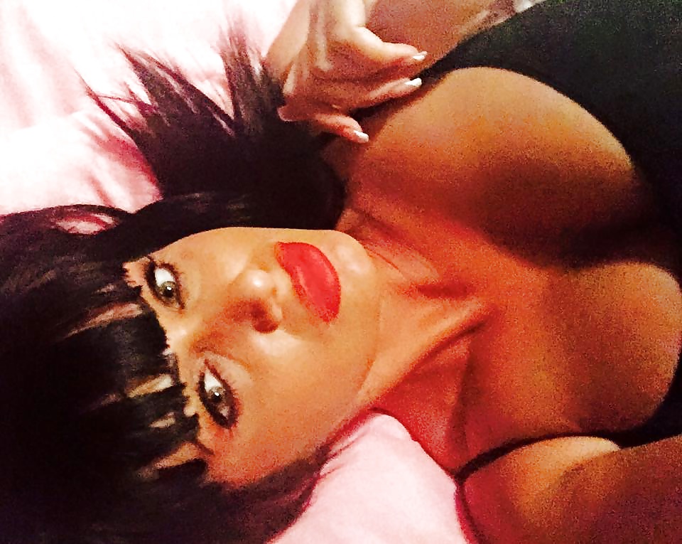 Issa Romanian Italian Model porn gallery