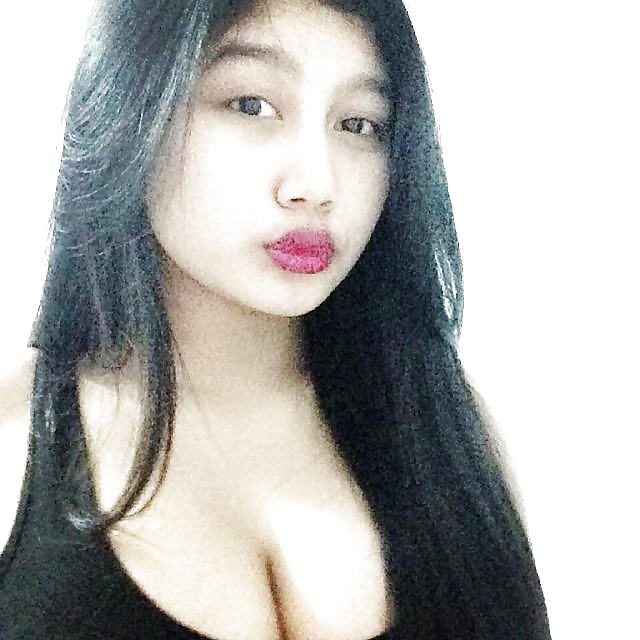 Malay Teen with Massive Tits porn gallery