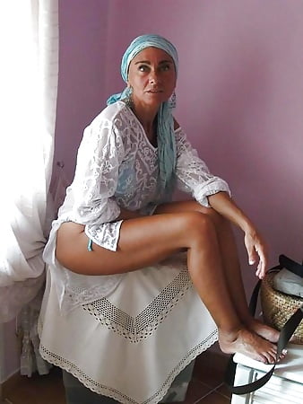 Salopes italiennes - Italians teens milfs sluts