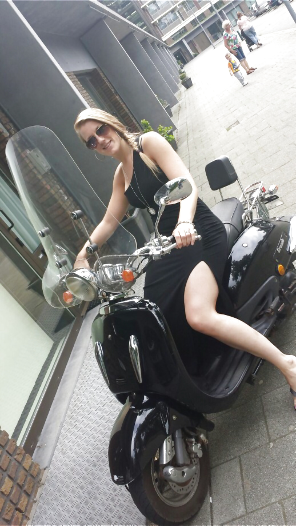 Dutch girls porn gallery