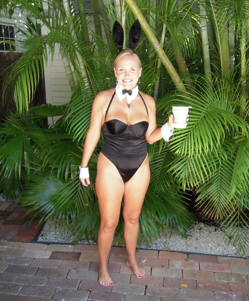 Sylvie en maillot de bain - 19 Photos 