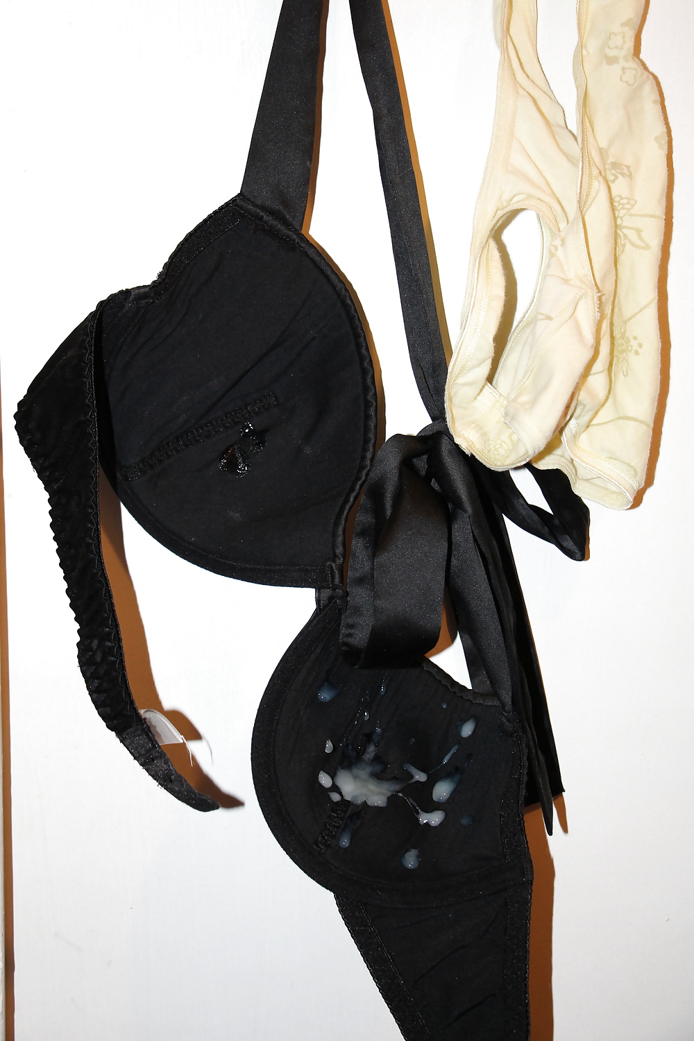 black bra 4 porn gallery